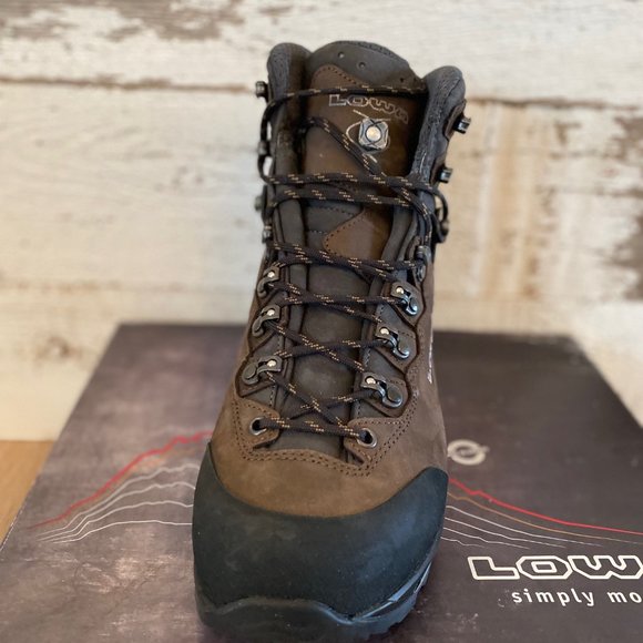 Lowa Men\'s Camino EVO GTX Boots
